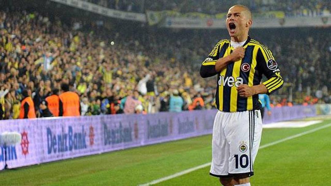 	Alex de Souza, Fenerbah&ccedil;e ma&ccedil;ı i&ccedil;in İstanbul'a geliyor