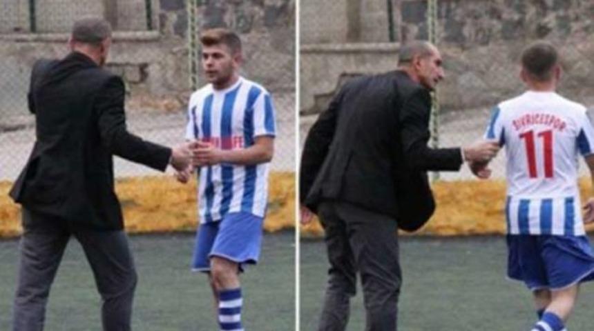 Kul&uuml;p başkanı sahaya girip futbolcu d&ouml;vd&uuml;
