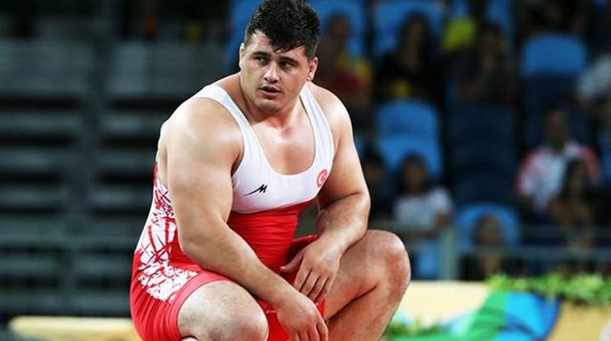 Rıza Kayaalp çeyrek finalde elendi