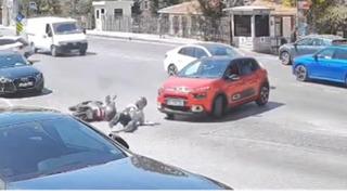 Üsküdar'da aynı noktada peş peşe kaza!