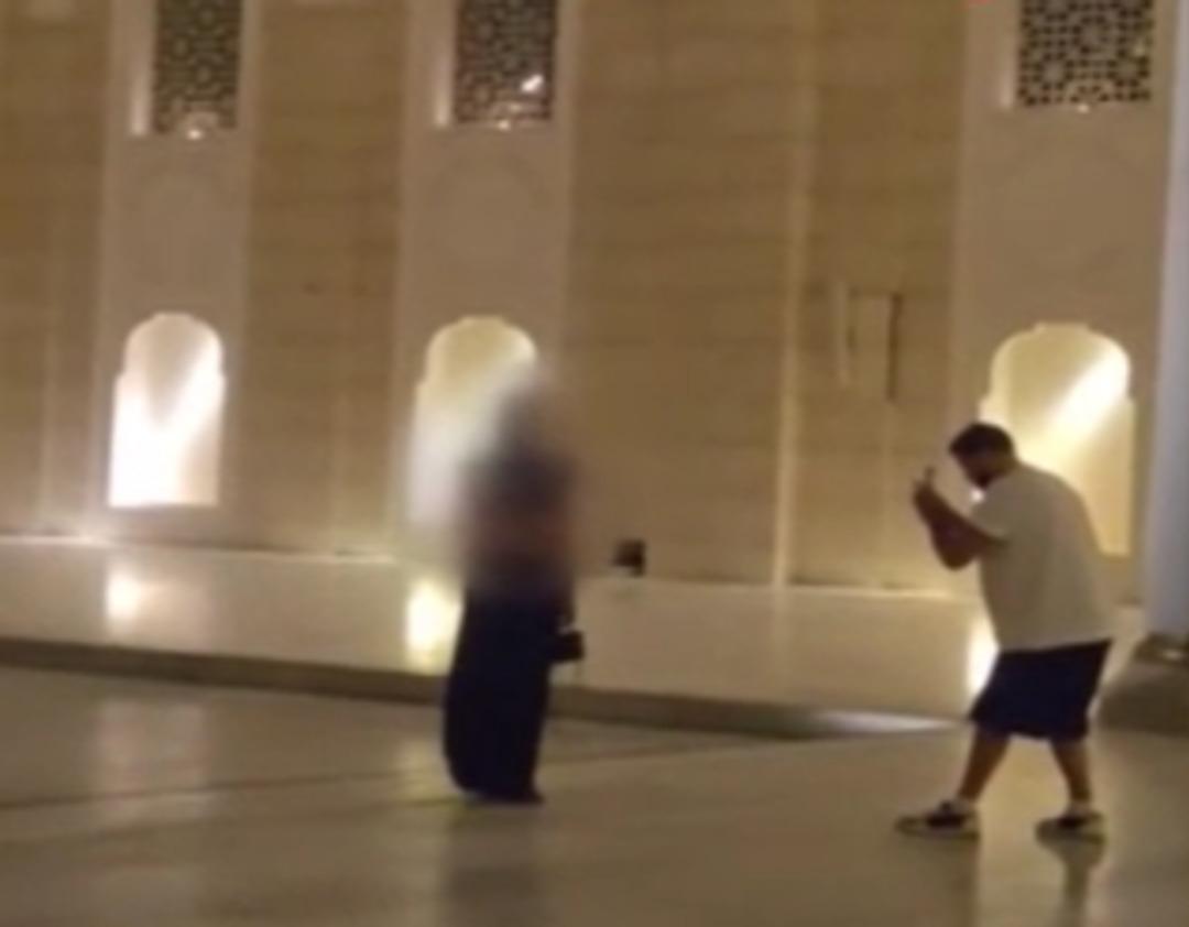 İstanbul da camiye girip uygunsuz hareketlerde bulundular! 1 yıla kadar hapsi istendi... 2