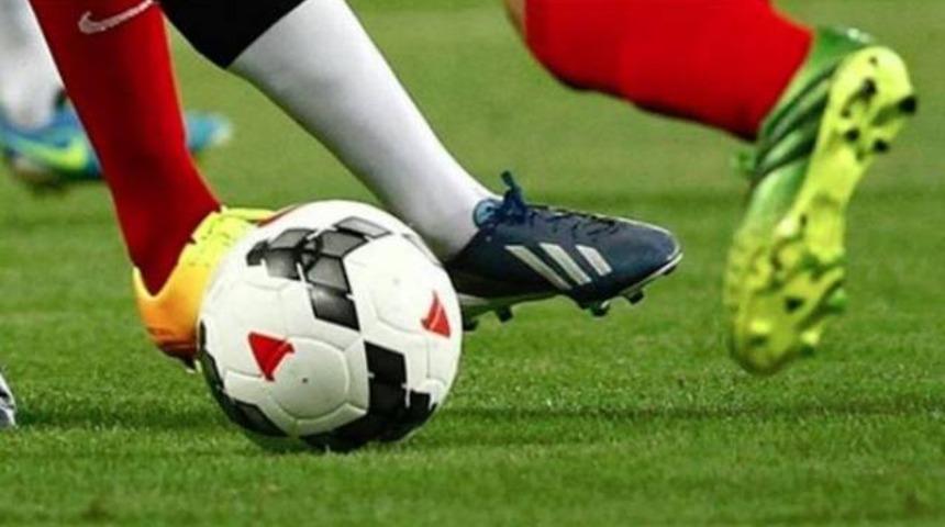 Hakeme saldırıda bulunan 2 oyuncuya 35'er ma&ccedil; ceza