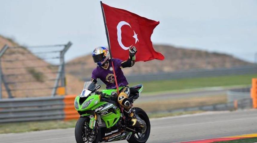 Kenan Sofuoğlu sezonu ikinci bitirdi!