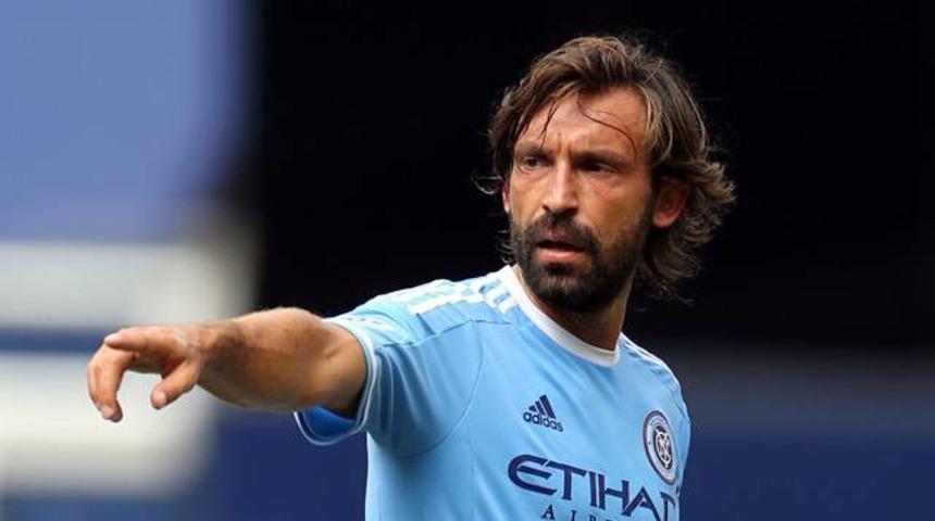Andrea Pirlo futbolu bıraktı!