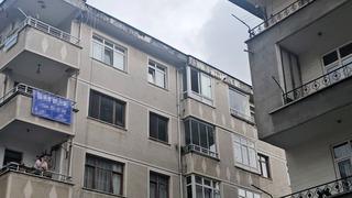 Artvin'de kahreden haber: 10 günlük bebek 5. kattan düşerek hayatını kaybetti! Babasının kucağındaymış