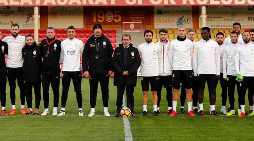 Galatasaray'da 4 isimle yollar ayrılıyor