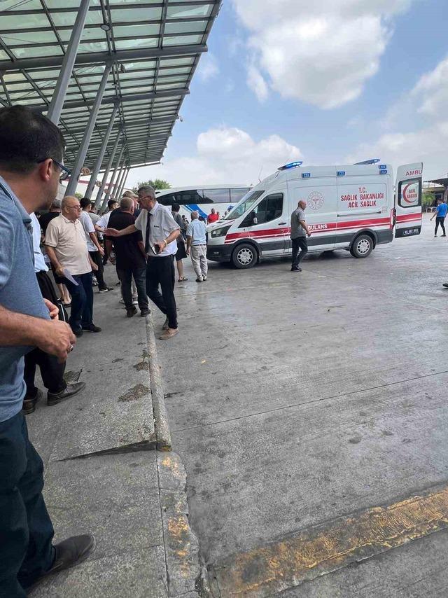 Otogarda kızını vuran babayı vatandaşlar darbetti 2