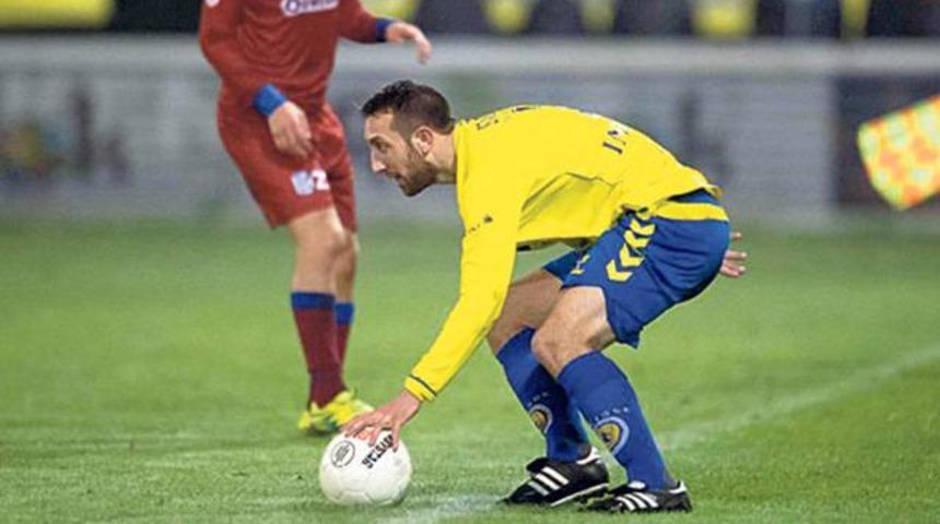 Futbolda kural değişiklikleri denendi! Ayakla ta&ccedil;...