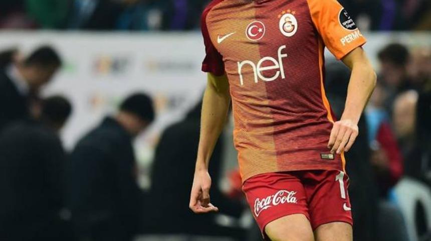 G.Saray'ın yıldızı tehdit edildiğini a&ccedil;ıkladı!