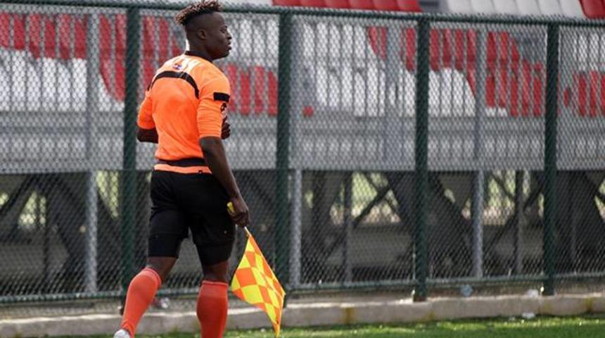 Ganali hakem Aval M&uuml;barek Muhammed g&uuml;ndeme damga vurdu