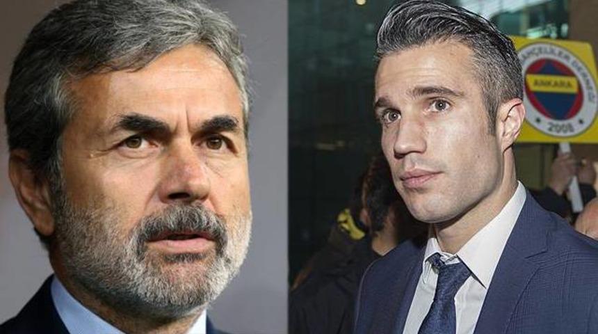 Van Persie'den Aykut Kocaman'a şok hareket