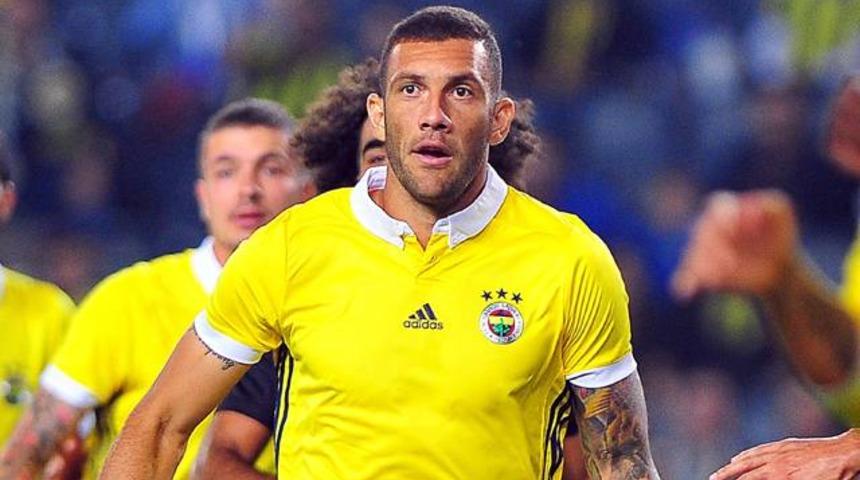 Fernandao, Aziz Behich ile takas oluyor