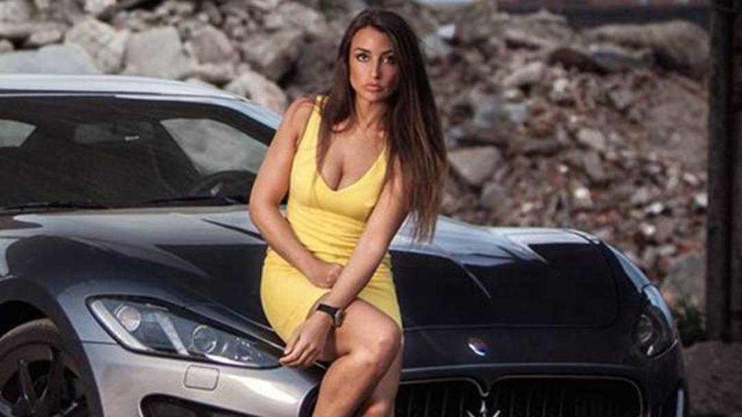 G&uuml;zel ve hızlı Ang&eacute;lique Detavernier