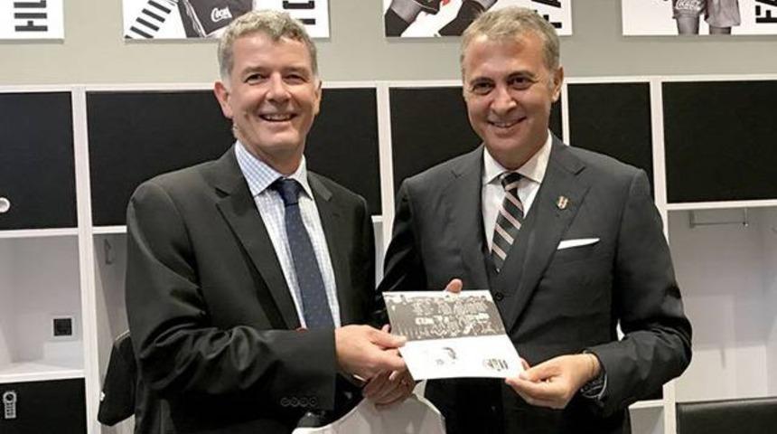 Richard Moore: 'Taraftarlar beni &Ccedil;arşı grubu &uuml;yesi gibi g&ouml;r&uuml;yor'