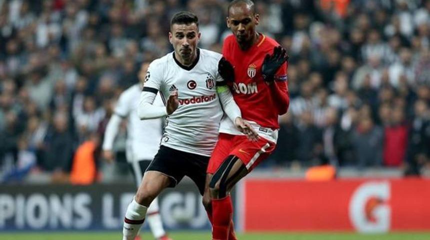 Oğuzhan &Ouml;zyakup Beşiktaş'la yeni s&ouml;zleşme imzaladı iddiası