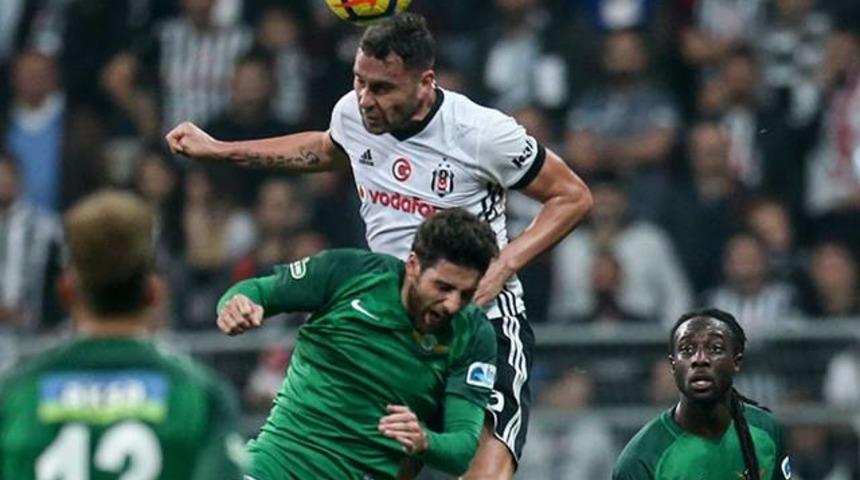 Dusko Tosic ve Gary Medel cezalı duruma d&uuml;şt&uuml;!