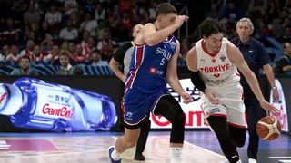 EuroBasket 2025'te Türkiye Sırbistan'ı yenerek gruptan lider çıkmayı garantiledi! 