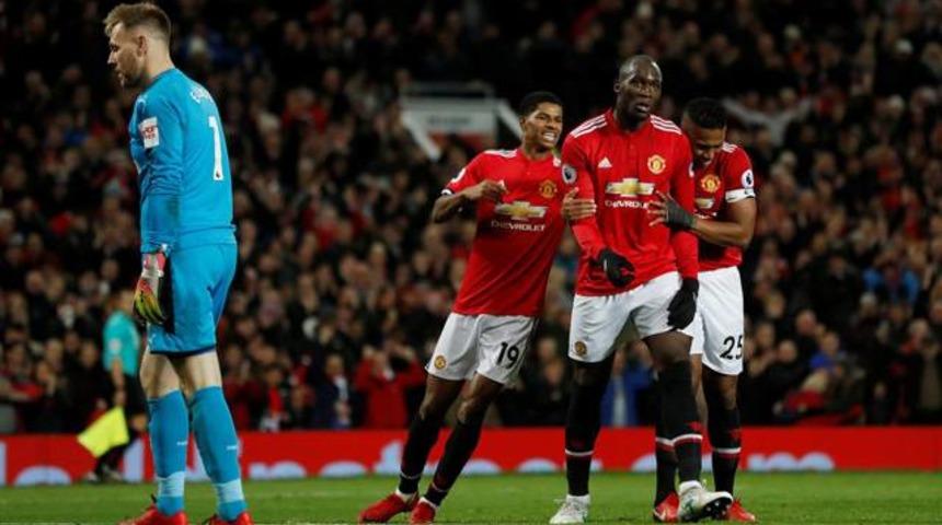 Manchester United 4 - 1 Newcastle United