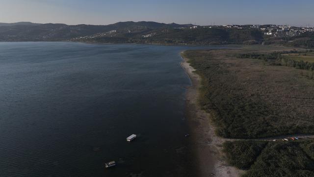Sapanca Gölü nde azalan su miktarı nedeniyle tedbir alınacak 22