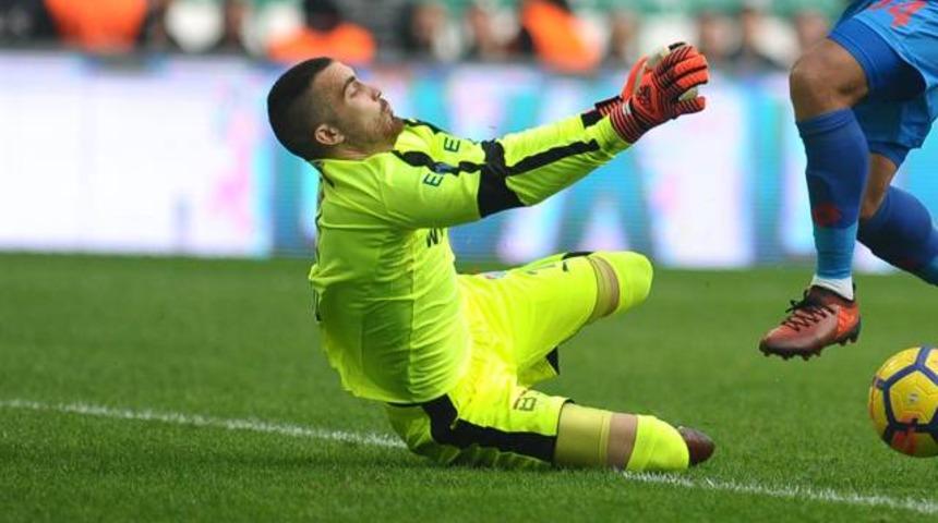 Harun Tekin g&ouml;z dolduruyor