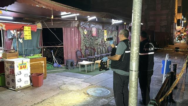 Adana da çay ocağına düzenlenen silahlı saldırıda 2 kişi yaralandı 8