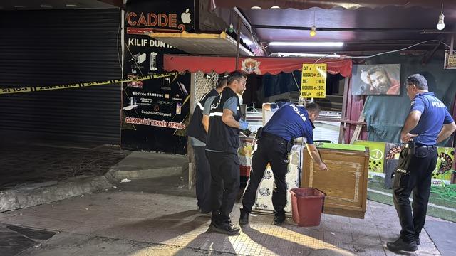 Adana da çay ocağına düzenlenen silahlı saldırıda 2 kişi yaralandı 6