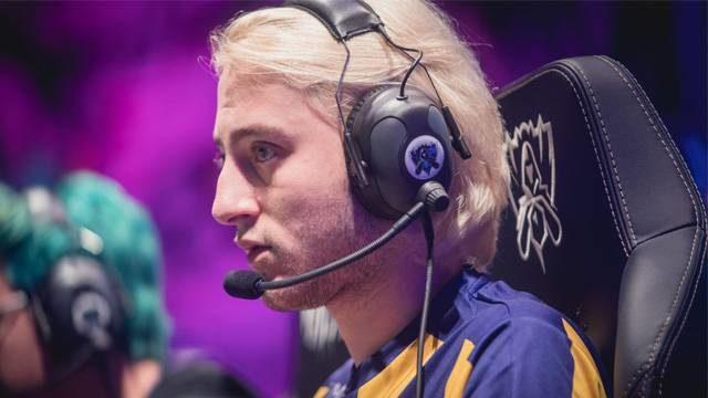 Japone, Dark Passage’a transfer oldu