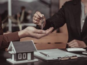 Emlakta hayali ilan d&ouml;nemi bitiyor: &Uuml;&ccedil; ilde yeni uygulama başlıyor!