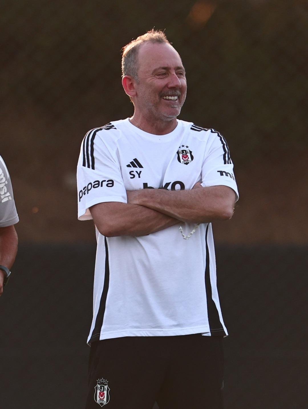 Fenerbahçe de teknik direktörlük için flaş bir iddia ortaya atıldı!   Sergen Yalçın ı aradılar...   Ünlü gazeteciden yeni teknik adam için isim de geldi... 1