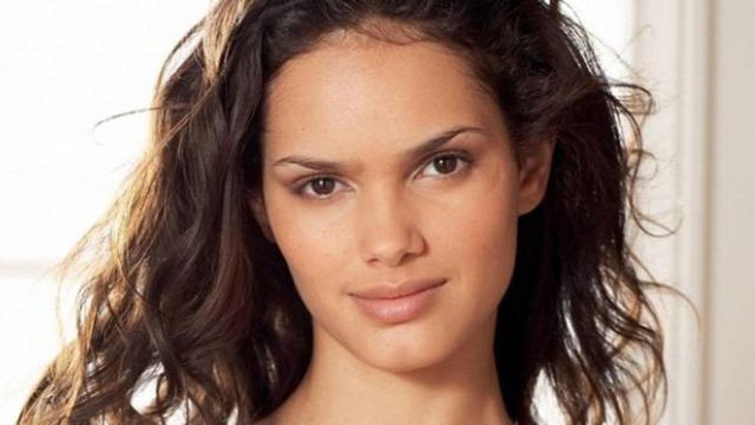 Ezber bozan g&uuml;zel Lisalla Montenegro