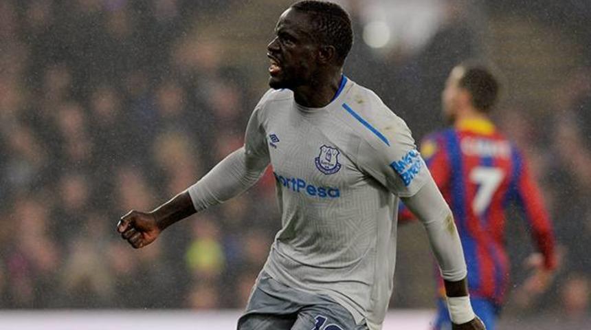 Oumar Niasse hakemi aldatmaya y&ouml;nelik hareketten 2 ma&ccedil; ceza aldı
