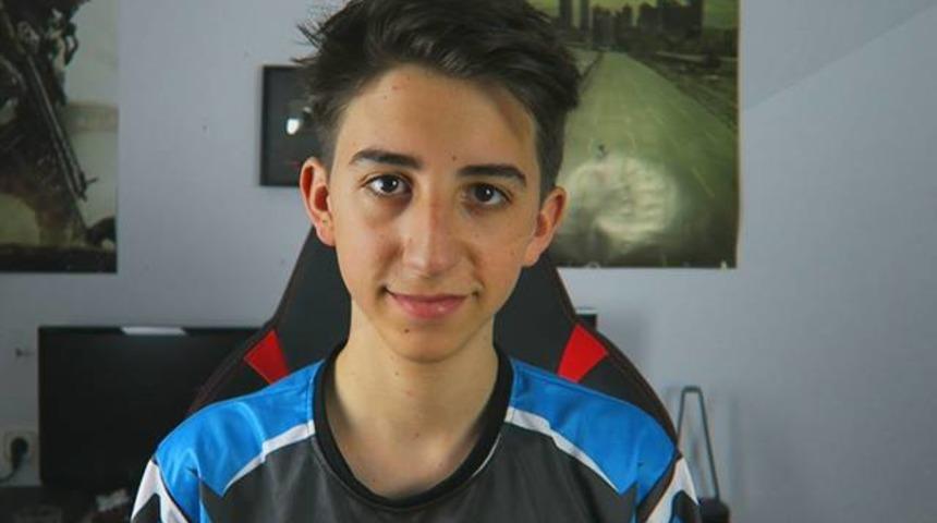 16 yaşında E-Spor takımı kurdu