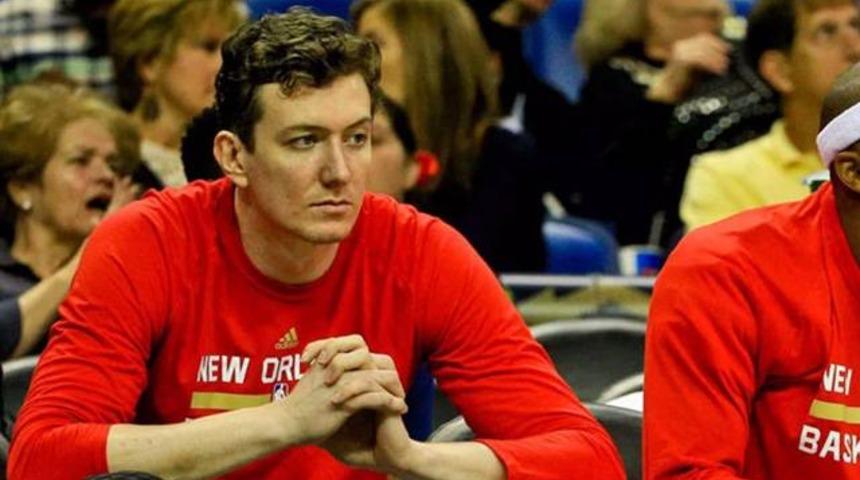 &Ouml;mer Aşık 9 ay sonra sahalara d&ouml;nd&uuml;