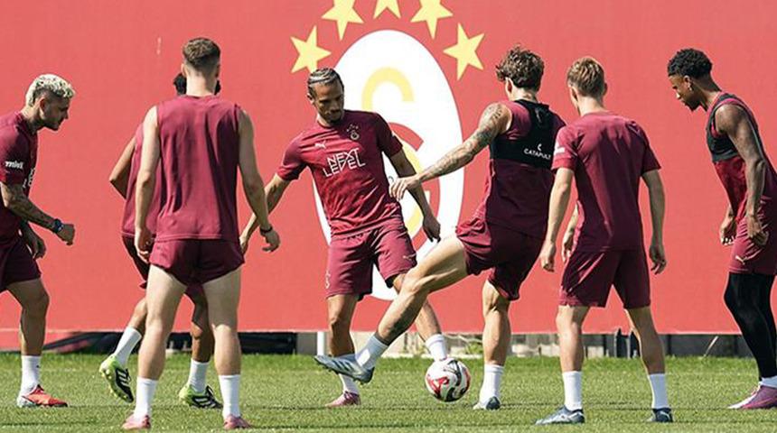 Galatasaray'da yaprak dökümü sürüyor! Sarı kırmızılı takımda Jankat Yılmaz ve Kazımcan Karataş için transfer iddiaları gündeme geldi...