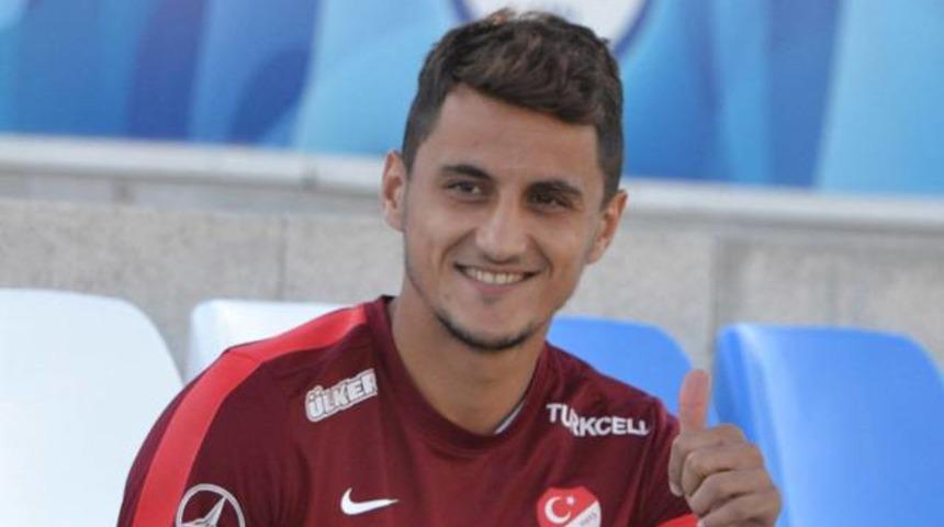 &Uuml;mit &Ouml;zat, Mustafa Pektemek'i istiyor