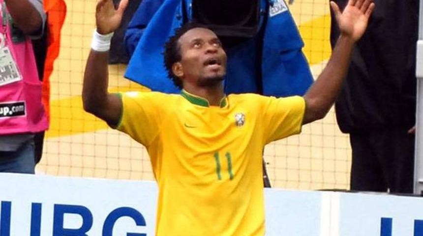 Brezilyalı Ze Roberto futbola veda etti