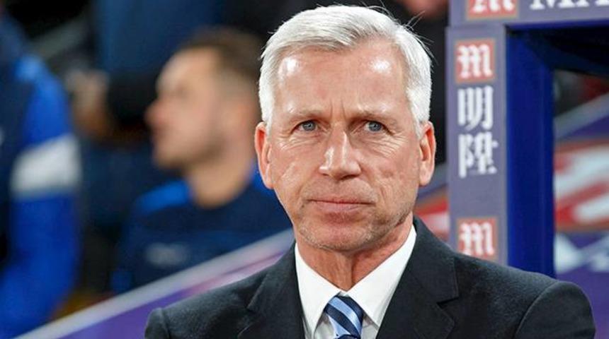 West Bromwich'in yeni hocası Alan Pardew oldu