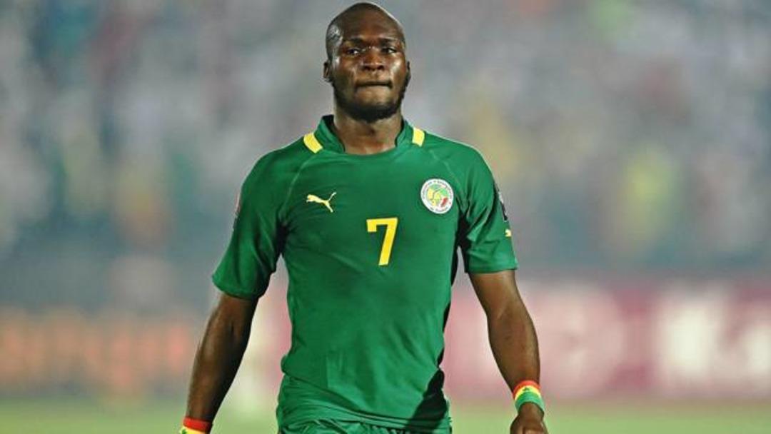 F.Bah&ccedil;e'nin eski yıldızı Moussa Sow, Senegal'i karıştırdı!