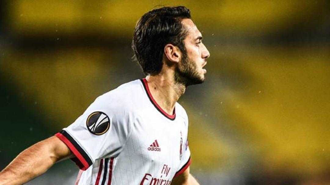 Hakan &Ccedil;alhanoğlu i&ccedil;in Fenerbah&ccedil;e ve Galatasaray iddiası