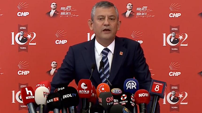 Özgür Özel'in kurultay davası çıkışı: 'İsterse CHP'ye kayyum atasınlar' diyerek rest çekti! 