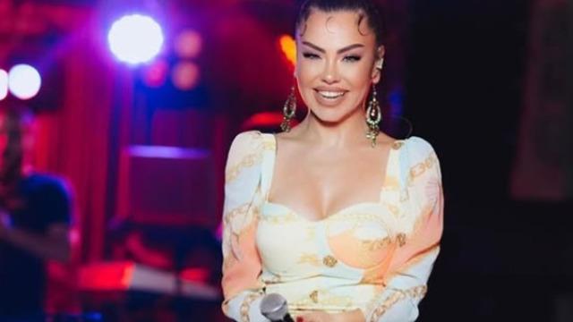 Beyninde kitle olduğunu açıklamış son haliyle üzmüştü! Ünlü şarkıcı Lara test sonucunu paylaştı! 'Artık yeniden...' 