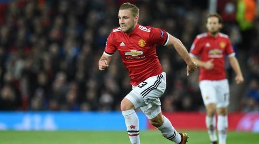Fenerbah&ccedil;e'den Luke Shaw'a yeni teklif!