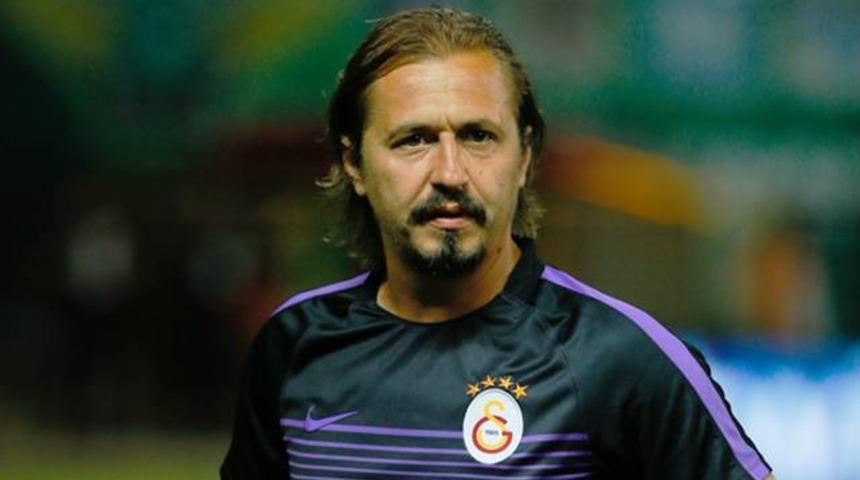 Burnu kırılan Ayhan Akman ameliyat oldu