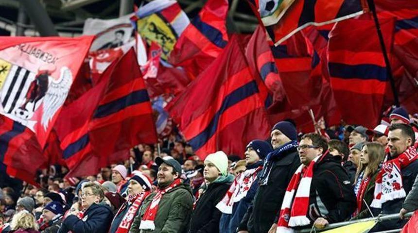  Leipzig - Beşiktaş ma&ccedil;ında 1 taraftar &ouml;ld&uuml;!