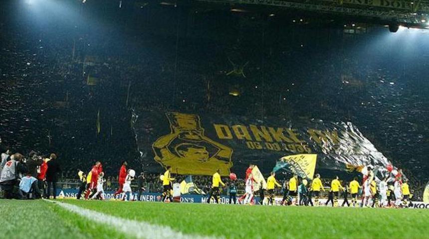 Dortmund'da Bosz gitti, St&ouml;ger geldi