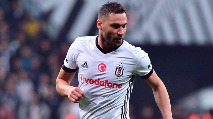 Vida geliyor, Tosic gidiyor!