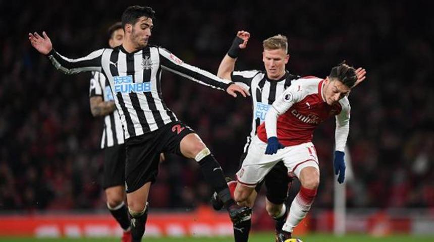 Arsenal 1 - 0 Newcastle United