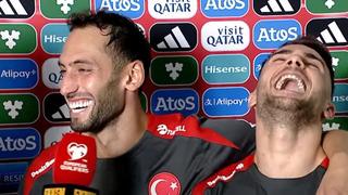 Hakan Çalhanoğlu'ndan canlı yayında 'kavga' iddialarına esprili cevap! Yunus yanımda, gözü morarmadı