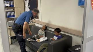 Kocası tarafından darbedilen kadın ağır yaralandı, 2 çocuğunu polis koruma altına aldı