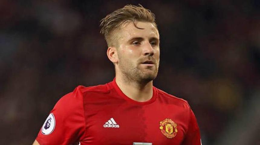 Manchester United, Luke Shaw'ın sözleşmesini uzattı